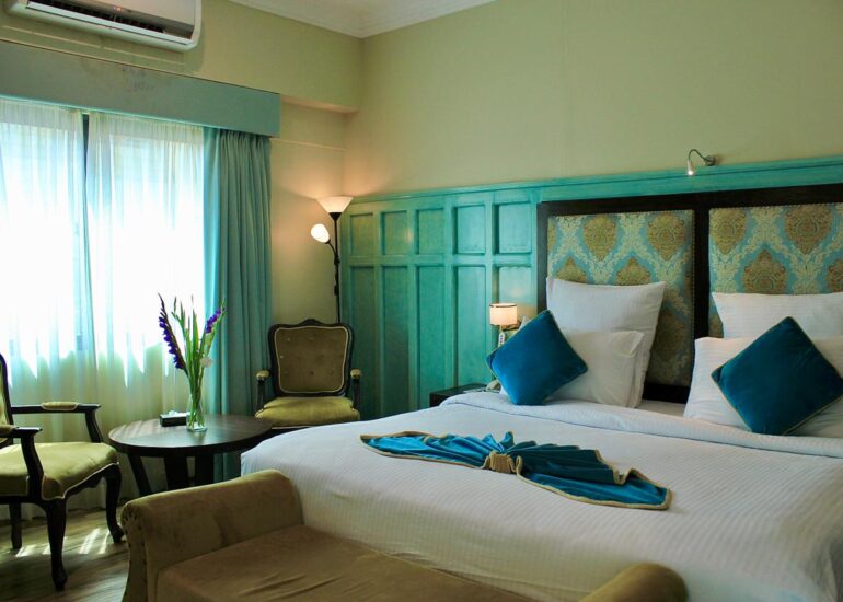 Deluxe King Suite